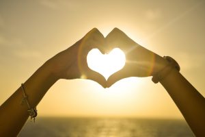 Read more about the article Shine Your Light: 4 Tips to be Kind Online and Spread Love