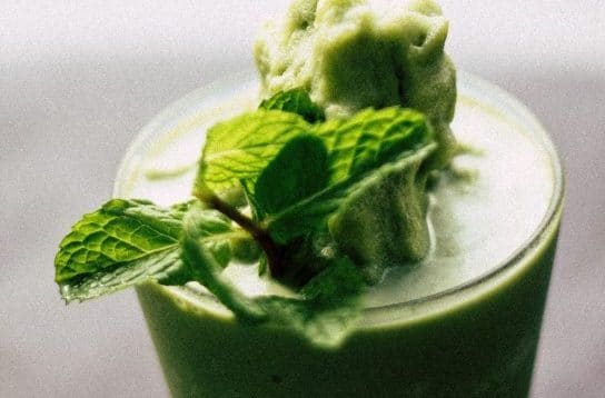 Read more about the article A Smoothie Love Affair: How Green Smoothies Changed my Life!