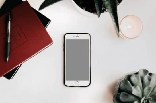 Read more about the article When Seasons Change- Deciding to Take a Break From Social Media