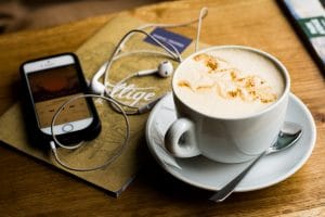 Read more about the article How To Choose Podcasts Worth Listening To