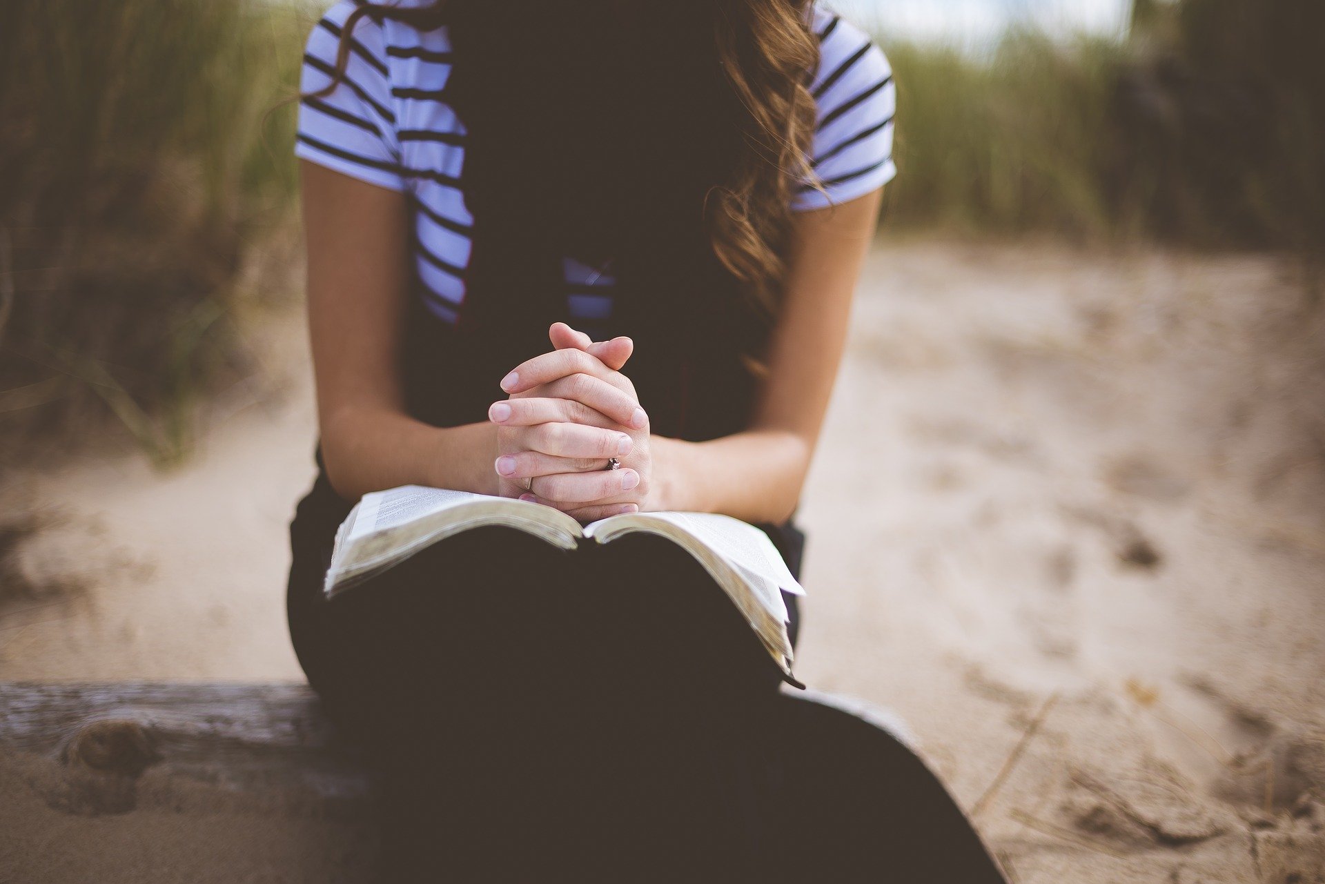 Read more about the article A Pandemic, Natural Disasters, and Politics, Oh My! 10 Things Keeping Me Sane Right Now…