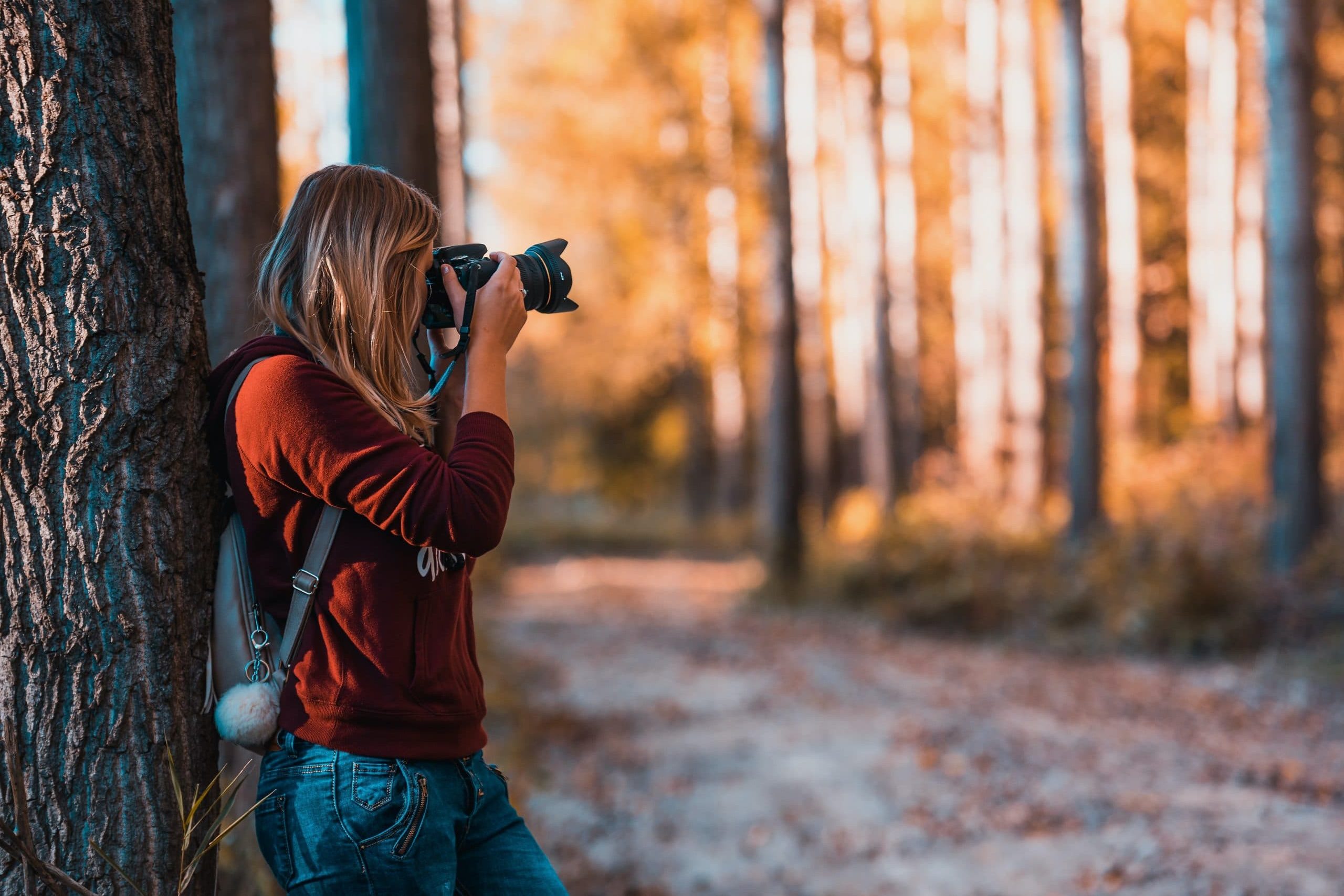 Read more about the article Preparing for Your Fall Family Photos: Advice From Photographers