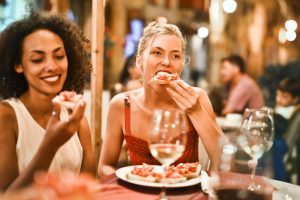 Read more about the article Enjoy Your Holiday Food Without Guilt! Busting Myths and Answering Your Intuitive Eating FAQ’s