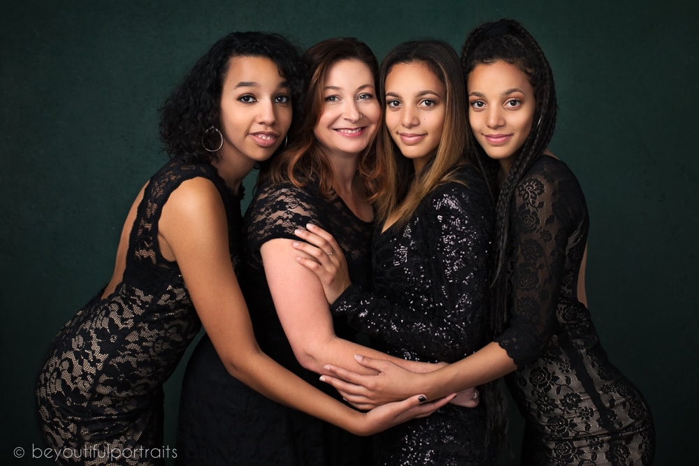 Read more about the article How Do You Raise Three Kids as a Single Mom? A Tribute to Wing Moms
