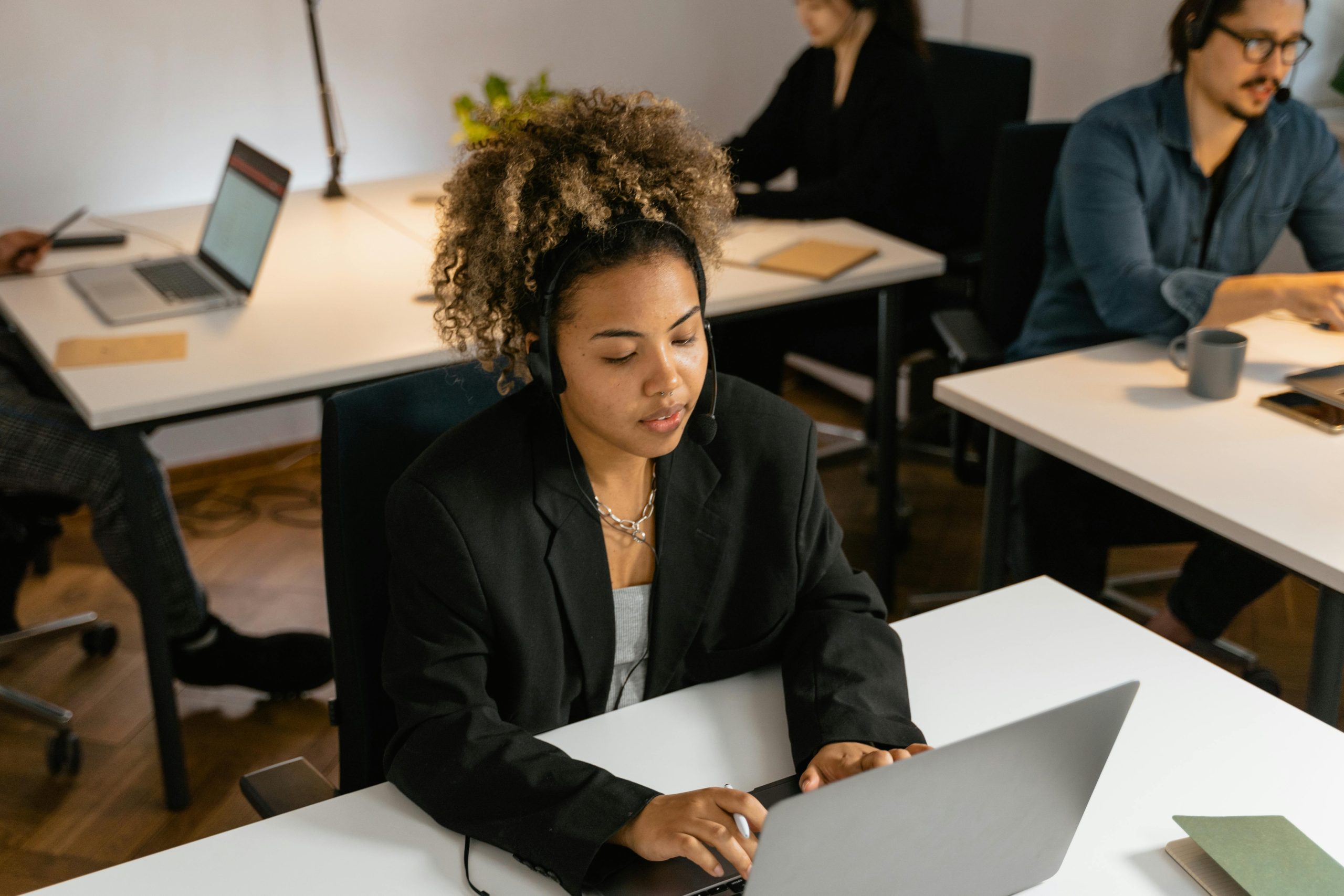 Read more about the article How to Take an Omnichannel Approach to Customer Service