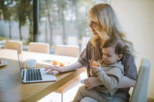 Read more about the article How to Master the Balance of Career and Parenthood