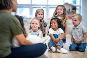 Read more about the article The Benefits of Enrolling Your Child in Daycare