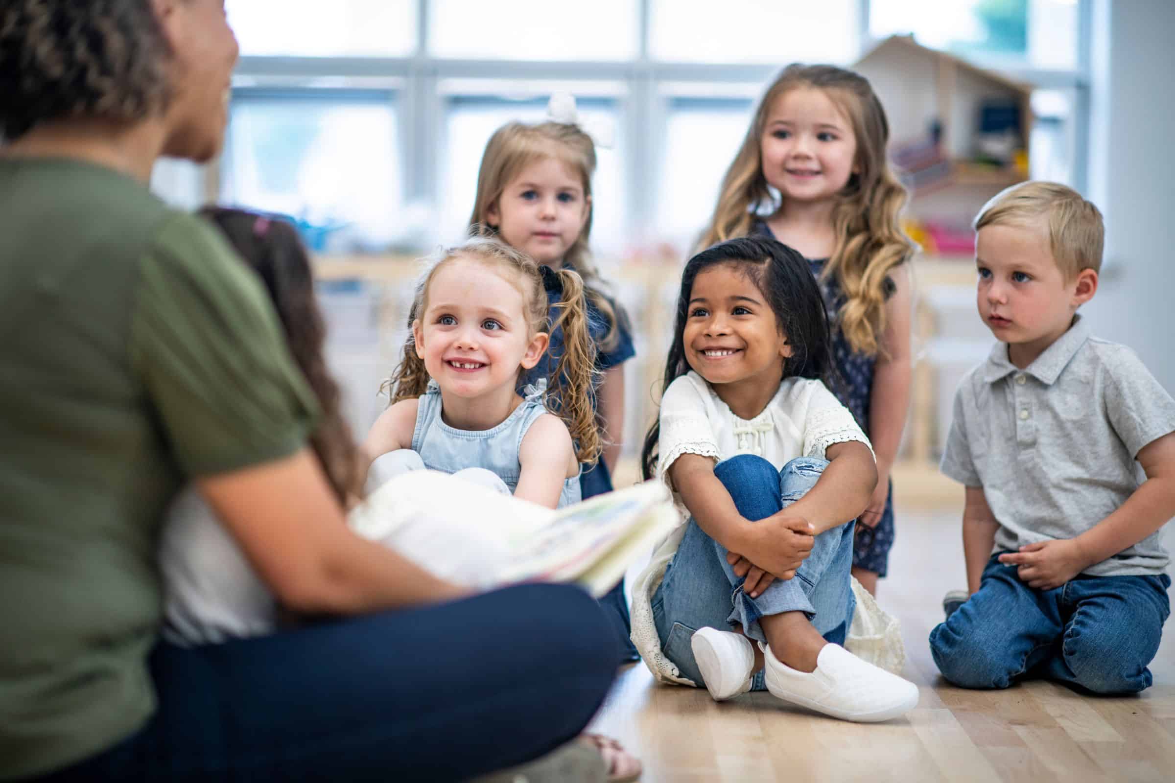 Read more about the article The Benefits of Enrolling Your Child in Daycare