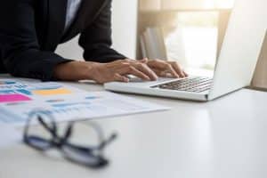 Read more about the article 7 Ways to Be More Professional at Work