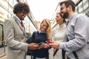 Read more about the article The Art of Mindful Networking: Building Genuine Connections in Today’s Fast-Paced World