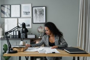 Read more about the article What’s the Best Way to Track Staff Performance without Micromanaging?