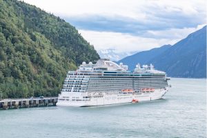 Read more about the article Alaska for the shoulder season adventurer: Embracing the charms of spring and fall