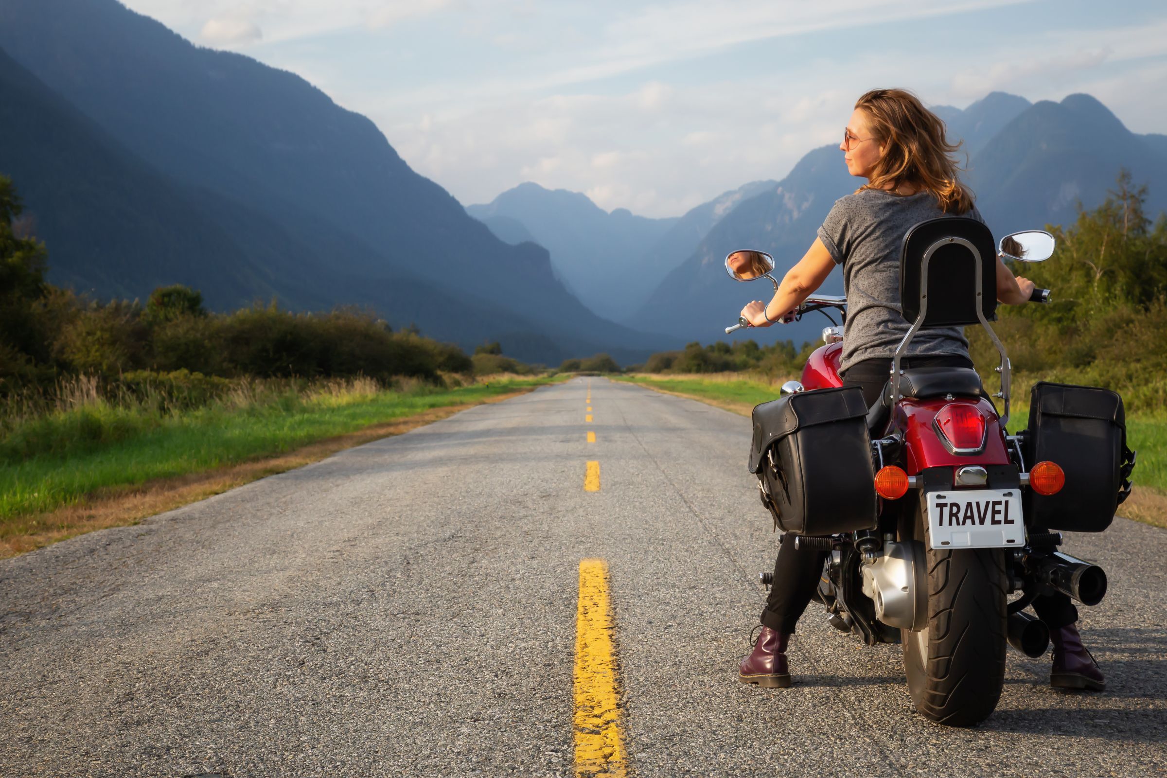 Read more about the article The Many Benefits of Owning a Motorcycle