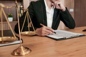 Read more about the article 3 Times When Hiring a Lawyer is Recommended