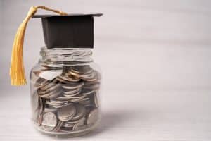 Read more about the article Investing In Yourself? How To Finance Personal And Professional Growth
