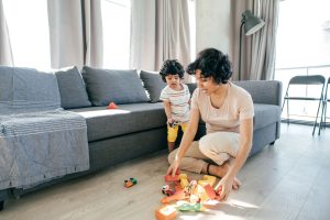 Read more about the article The Busy Mom’s Guide to a Clean Home Without Sacrificing Sanity