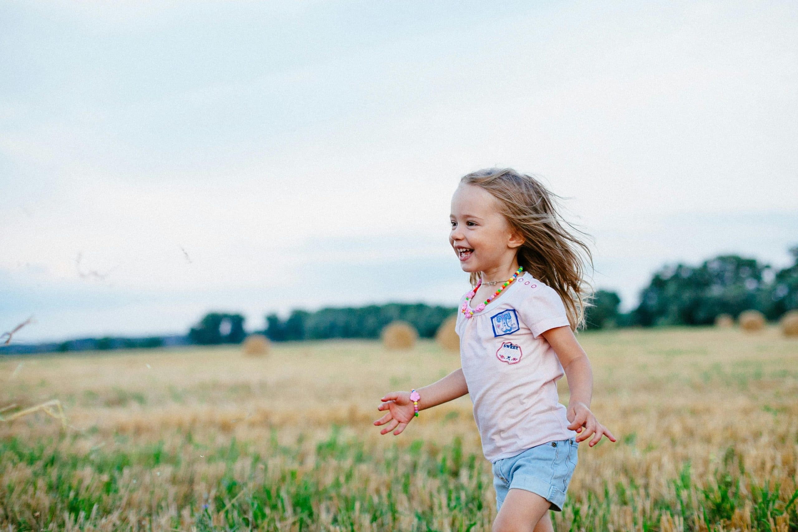 Read more about the article How to Raise a Happy and Healthy Child