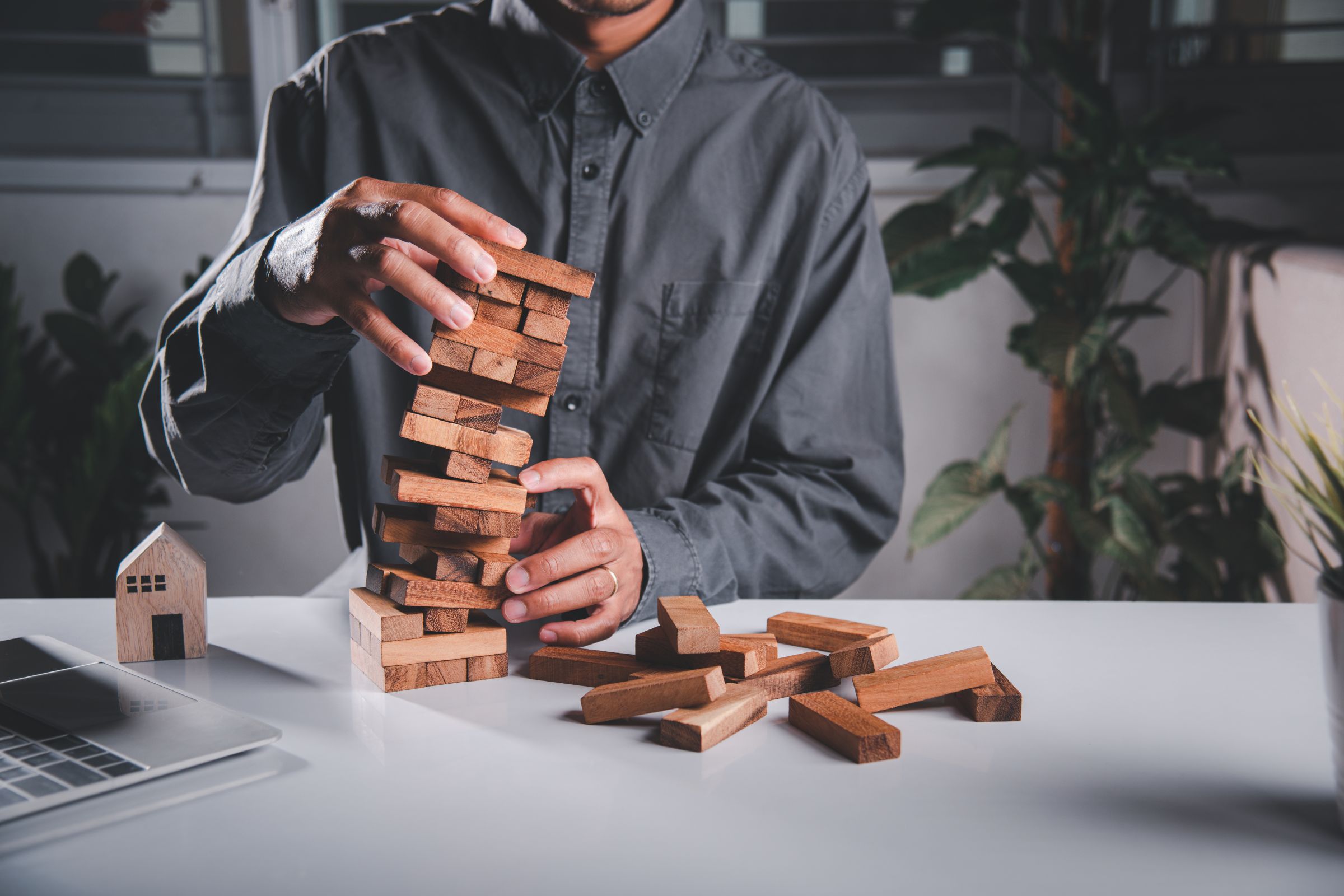 Read more about the article Practical Ways to Manage Your Business & Actually Grow It