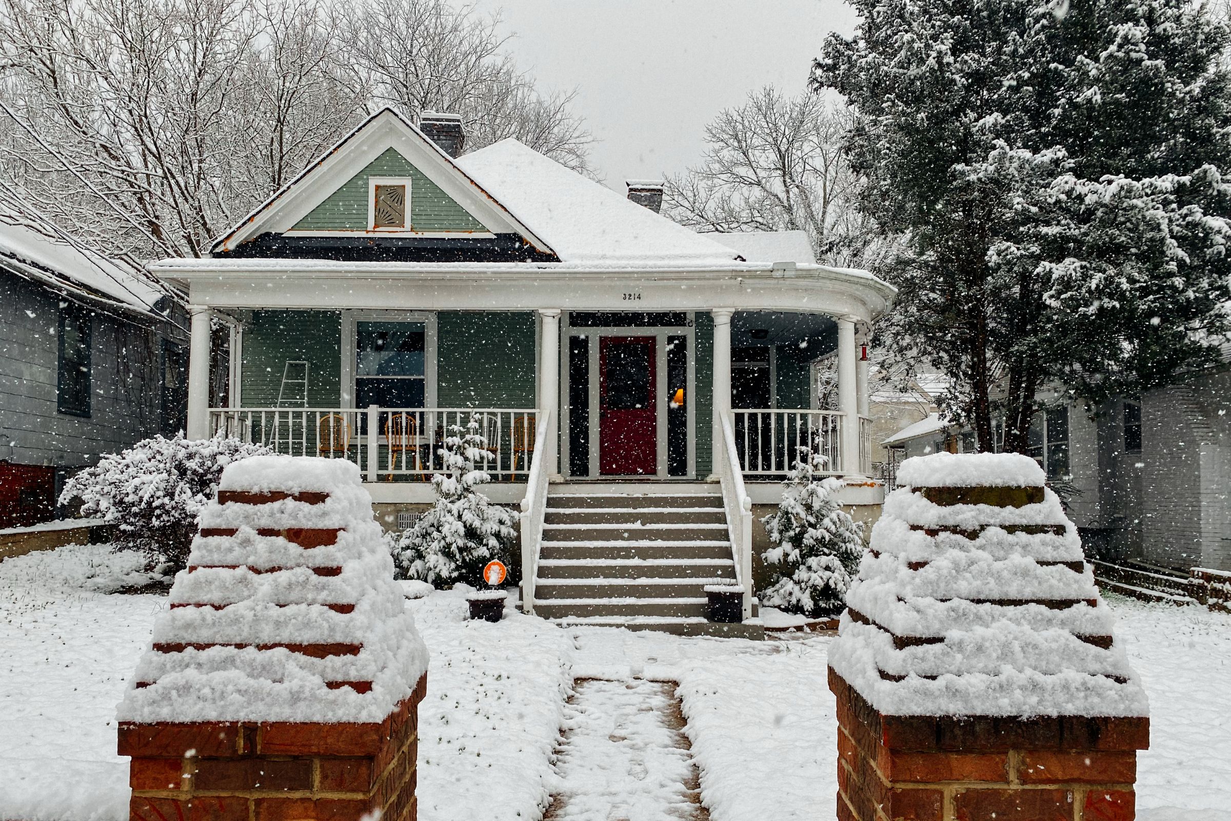 Read more about the article ​Home Tasks and Upgrades Essential Before Winter
