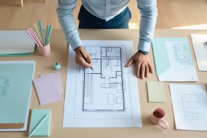 Read more about the article To Design or Renovate: Which is the Better Real Estate Investment?