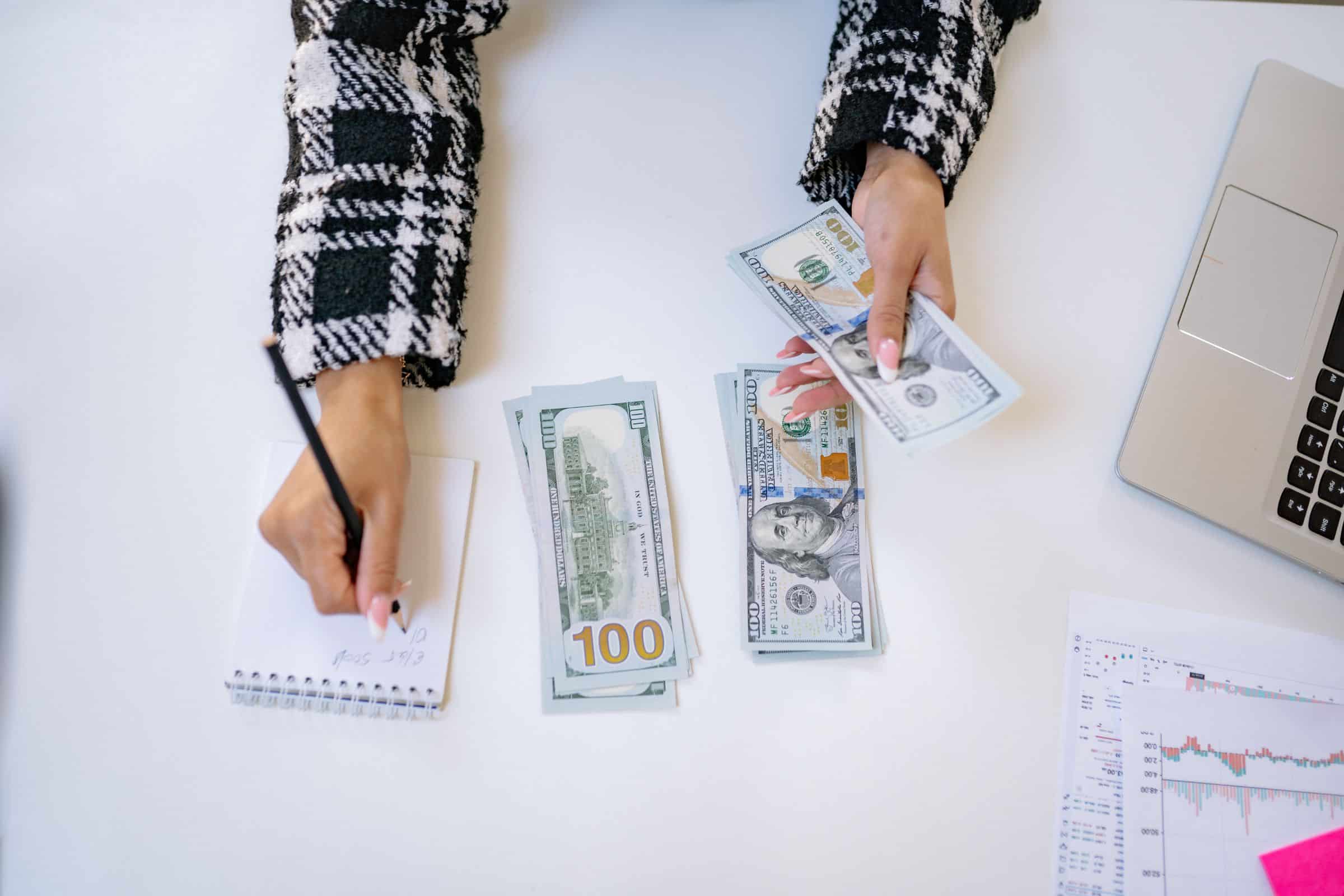 Read more about the article How To Make Smarter Long-Term Money Decisions