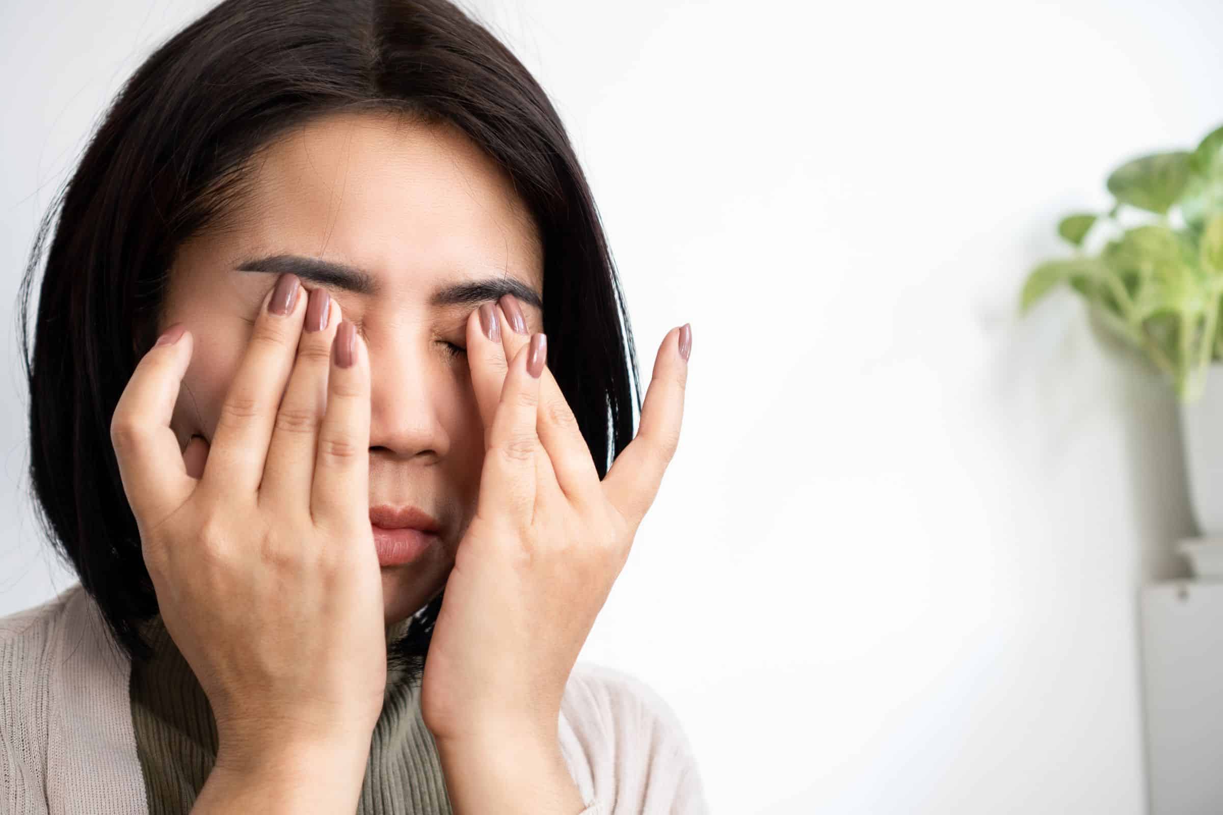 Read more about the article How to Improve Tired, Strained and Irritated Eyes